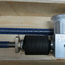 Dźwigniki śrubowe z osłoną gumową śruby przygotowane do transportu 