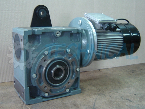 Motoreduktor ślimakowy, KORPUS ŻELIWNY, z ramieniem reakcyjnym serii " LX "