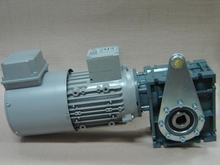 Motoreduktory ślimakowe_ korpus aluminiowy